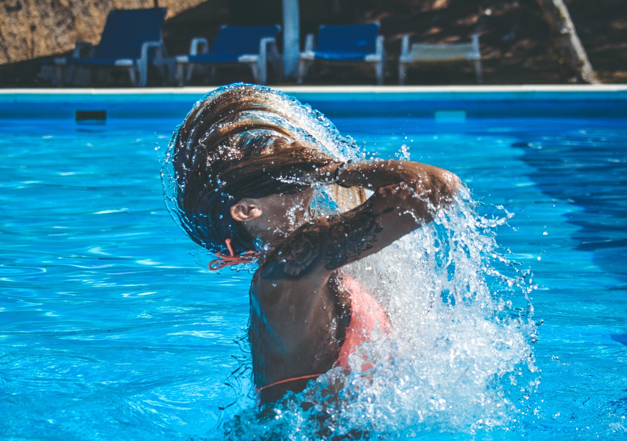 Come mantenere l'acqua pulita e cristallina nella piscina gonfiabile